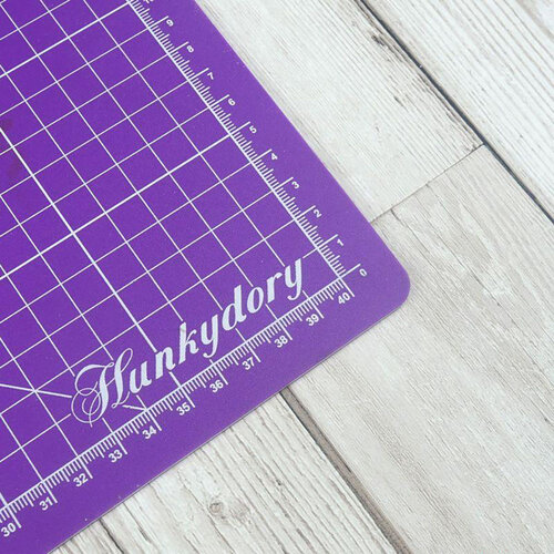 Hunkydory - Double Sided A3 Cutting Mat 3 Hunkydory - Double Sided A3 Cutting Mat