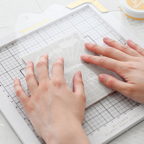 Altenew - Stampwheel 2.0 - Slim Grip Sticky Mat - Translucent