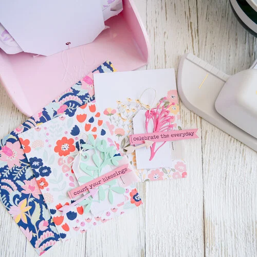 Scrapbook.com - Simple Scrapbooks - Cards - Floral - 14 Pack 3 Scrapbook.com - Simple Scrapbooks - Cards - Floral - 14 Pack