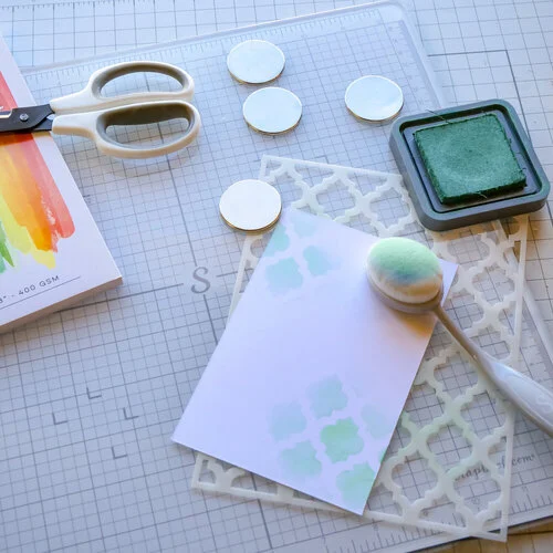Scrapbook.com - Magnetic Glass Mat with Grids - 13 x 13 - Includes 4 Magnets 16 Scrapbook.com - Magnetic Glass Mat with Grids - 13 x 13 - Includes 4 Magnets