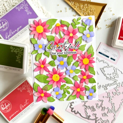 Pinkfresh Studio - Flourish & Grow Collection - Stencils - Bloom Burst 2 Pinkfresh Studio - Flourish & Grow Collection - Stencils - Bloom Burst