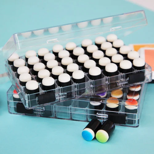 Scrapbook.com - Sponge Dauber Storage Box with 40 Sponge Daubers Included