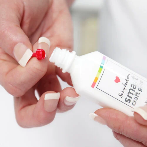 Scrapbook.com - Smart Craft Glue - Liquid - 40ml 3 Scrapbook.com - Smart Craft Glue - Liquid - 40ml