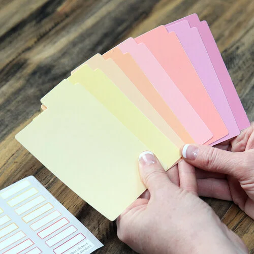Scrapbook.com - Craft Room Basics - Pocket Cards Organizer - with Tabbed Dividers - Warms