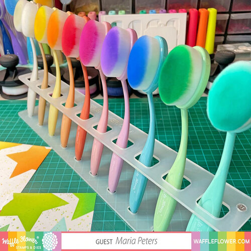 Waffle Flower Crafts - Blending Brushes and Acrylic Stand Bundle 3 Waffle Flower Crafts - Blending Brushes and Acrylic Stand Bundle
