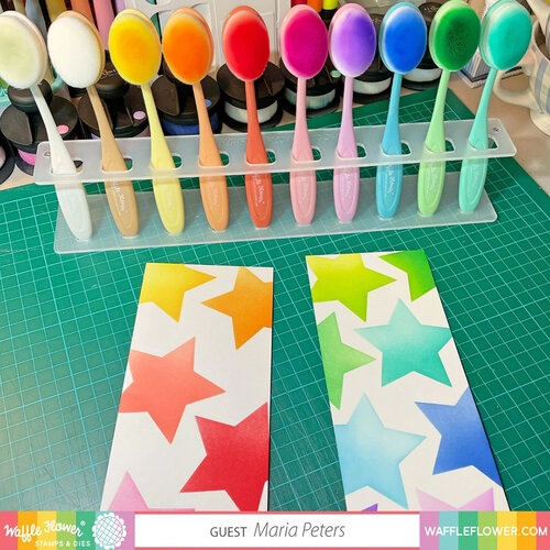 Waffle Flower Crafts - Blending Brushes and Acrylic Stand Bundle 4 Waffle Flower Crafts - Blending Brushes and Acrylic Stand Bundle