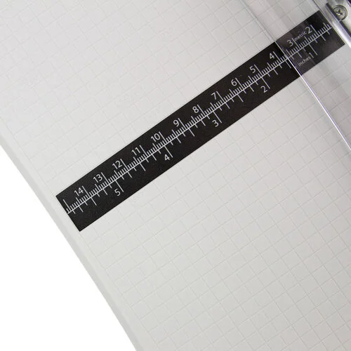 Tonic Studios - Tim Holtz - 12.5 Inch Rotary Media Trimmer 5 Tonic Studios - Tim Holtz - 12.5 Inch Rotary Media Trimmer