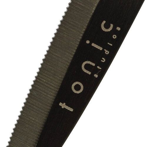 Tonic Studios - Tim Holtz - Micro Serrated Titanium Scissors - 7 Inches - Left-handed 3 Tonic Studios - Tim Holtz - Micro Serrated Titanium Scissors - 7 Inches - Left-handed