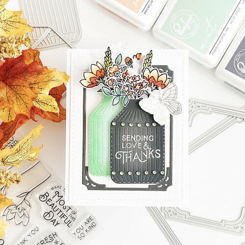 Pinkfresh Studio - Essentials Collection - Dies - Farm Fresh
