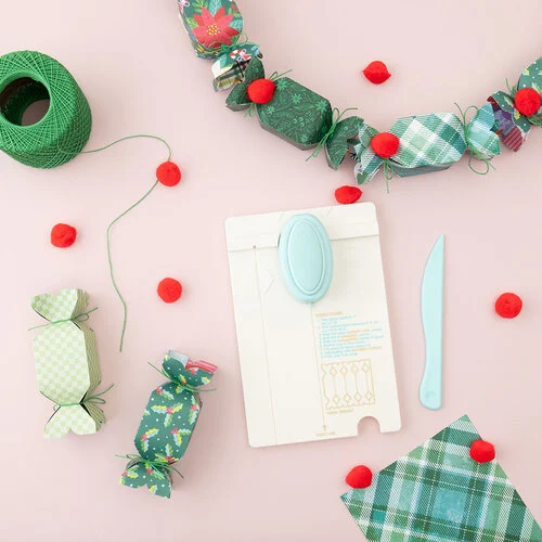 We R Makers - Candy Box Punch Board