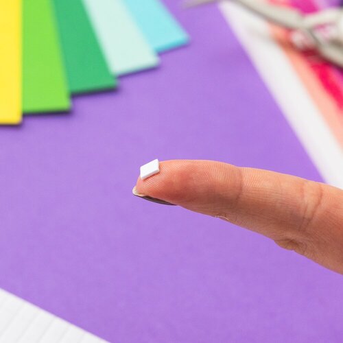 Scrapbook.com - Double Sided Adhesive Foam Squares - White - 1mm Thickness - Small Squares