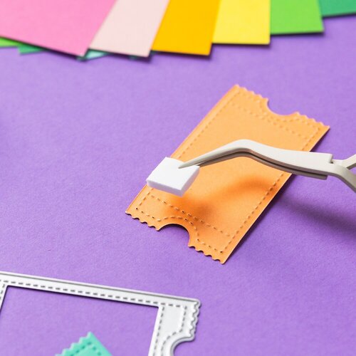 Scrapbook.com - Double Sided Adhesive Foam Squares - White - 3mm Thickness - Large Squares 5 Scrapbook.com - Double Sided Adhesive Foam Squares - White - 3mm Thickness - Large Squares
