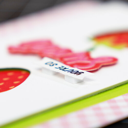 Scrapbook.com - Double Sided Adhesive Foam Squares - White - 3mm Thickness - Small & Large 5 Scrapbook.com - Double Sided Adhesive Foam Squares - White - 3mm Thickness - Small & Large