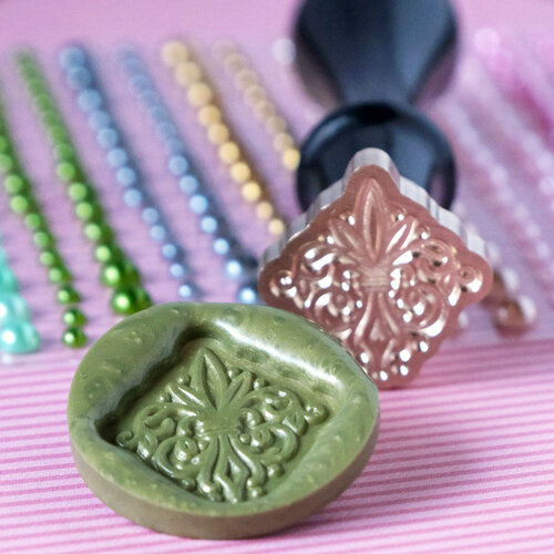Honey Bee Stamps - Bee Creative - Wax Stamper - Fleur-De-Lis