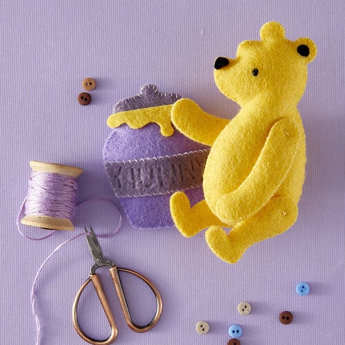 Spellbinders - Stitched Classic Pooh Collection - Etched Dies 6 Spellbinders - Stitched Classic Pooh Collection - Etched Dies