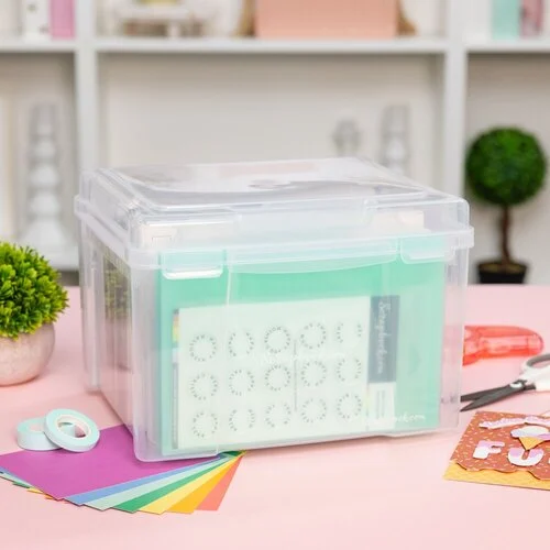 Scrapbook.com - Clear Craft Storage Box - with 6 Tabbed Dividers 5 Scrapbook.com - Clear Craft Storage Box - with 6 Tabbed Dividers