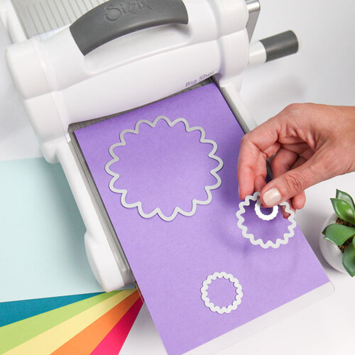 Sizzix - Big Shot Machine Die Cutting Bundle - Nested Flowers