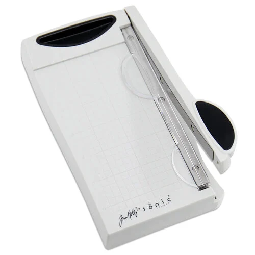 Tonic Studios - Tim Holtz - 6.25 Mini Trimmer 1 Tonic Studios - Tim Holtz - 6.25 Mini Trimmer