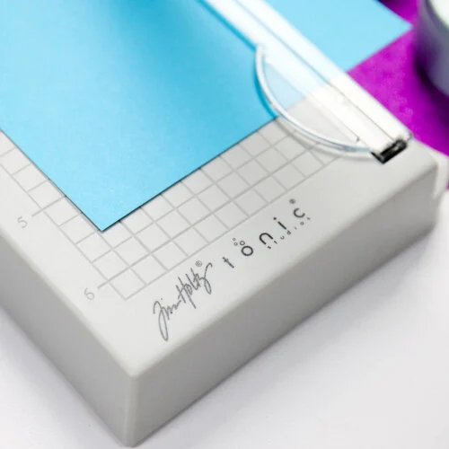 Tonic Studios - Tim Holtz - 6.25 Mini Trimmer 9 Tonic Studios - Tim Holtz - 6.25 Mini Trimmer