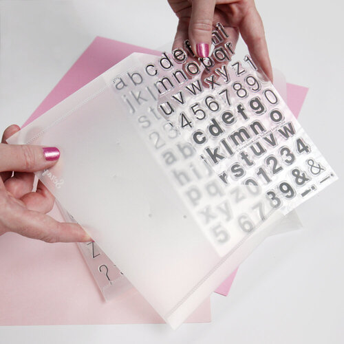 Scrapbook.com - Clear Craft Storage Box - with 6 Tabbed Dividers  - Includes 15 Pack Medium Storage Envelopes