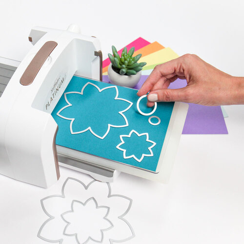Scrapbook.com - Decorative Die Set - Nested Spring Flowers 7 Scrapbook.com - Decorative Die Set - Nested Spring Flowers