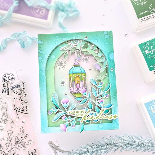 Pinkfresh Studio - Pure Joy Collection - Layering Stencils - Lantern Botanicals 2 Pinkfresh Studio - Pure Joy Collection - Layering Stencils - Lantern Botanicals