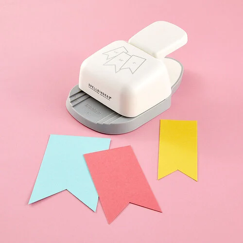 Spellbinders - 3-in-1 Banner Punch