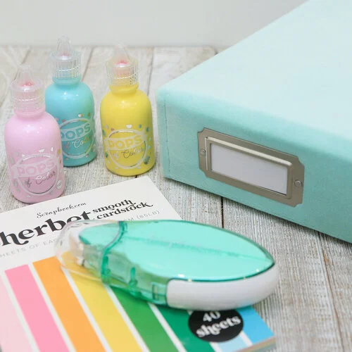 Scrapbook.com - Refillable Adhesive Roller - Permanent Tape Runner - 49 Feet