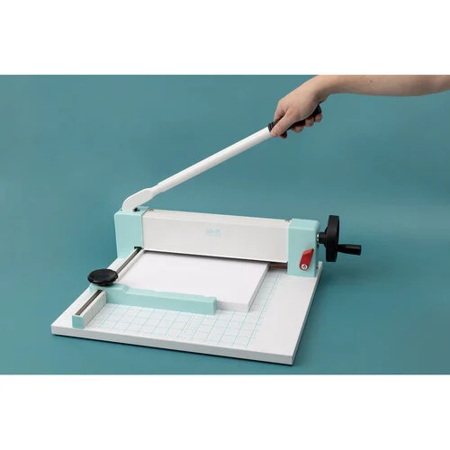 We R Makers - Cinch Stack Cutter 4 We R Makers - Cinch Stack Cutter