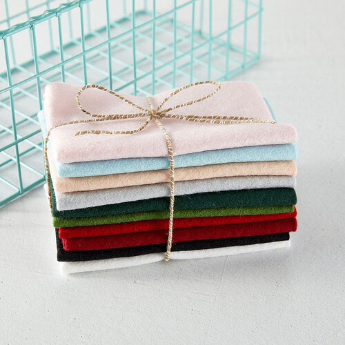 Spellbinders - Merino Wool Collection - Felt Sheets - Holiday 4 Spellbinders - Merino Wool Collection - Felt Sheets - Holiday