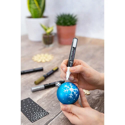 Crafter's Companion - Spectrum Noir - Acrylic Paint Markers - 4 Pack - Essential 5 Crafter's Companion - Spectrum Noir - Acrylic Paint Markers - 4 Pack - Essential