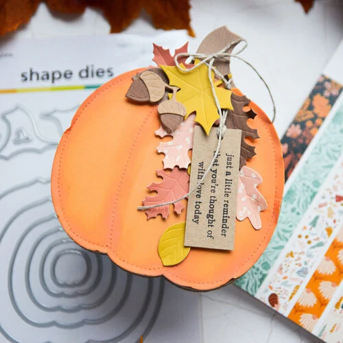 Scrapbook.com - Decorative Emboss and Die Set - Autumn Leaves 16 Scrapbook.com - Decorative Emboss and Die Set - Autumn Leaves