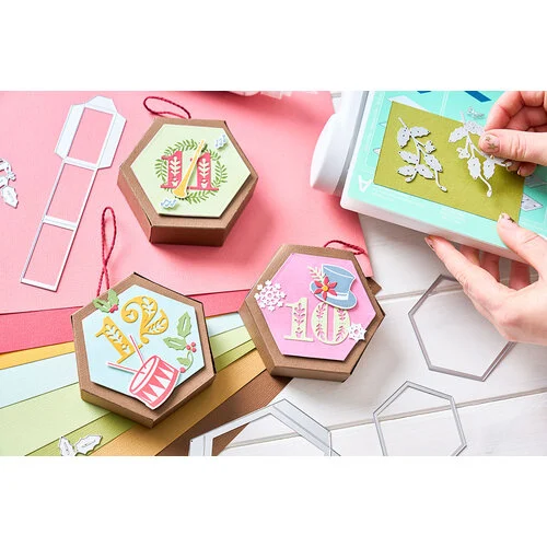 Sizzix - Catherine Pooler Designs - Thinlits Dies - Hanging Ornament Box 10 Sizzix - Catherine Pooler Designs - Thinlits Dies - Hanging Ornament Box