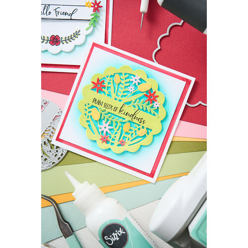 Sizzix - Catherine Pooler Designs - Thinlits Dies - Scalloped Circles, Borders and Banners 3 Sizzix - Catherine Pooler Designs - Thinlits Dies - Scalloped Circles, Borders and Banners